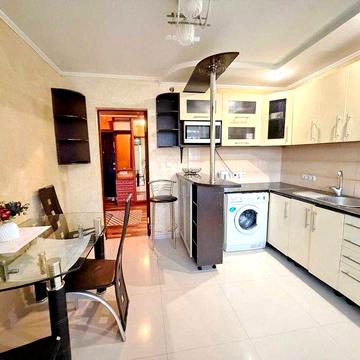 Оренда двокімнатної квартири в будинку АТБ. Зупинка Універмаг.