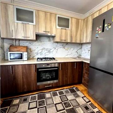 1к світла та затишна вул.Морозна