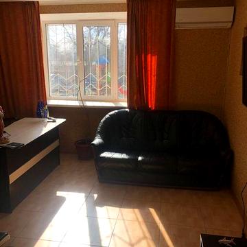 Продається однокімнатна квартира в центральній частині міста ЖК На Коржівській