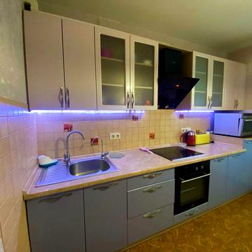 Продаж чотирикімнатної роздільної квартири на Позняках, пр. Григоренка