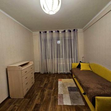 3к квартира, Соломʼянська 27, газ, без%, хороший торг.