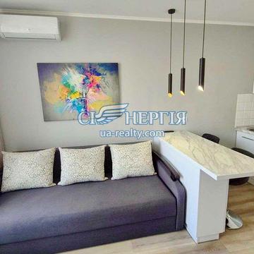 1-кім Соборності, 17 Комфорт Таун