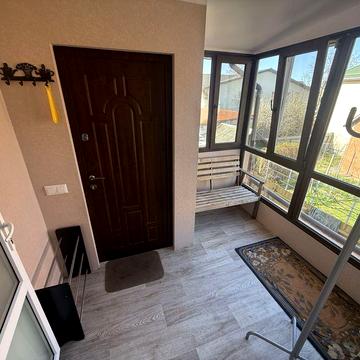 Без ріелтора, квартира на другому поверсі приватного будинку Відрадний