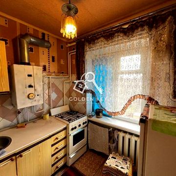 Продаж 3-кімнатної квартири, Червона