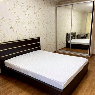 Софії Русової вул., 1