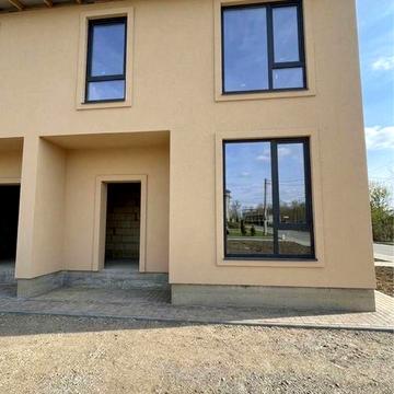 Продається таунтаус під Києвом!!!