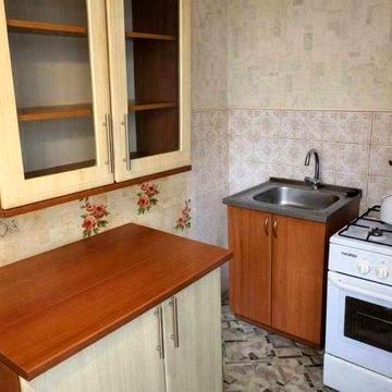 Продам квартира См Безлюдовка Харьковская обл.Метростроителей