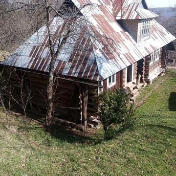 Будинок у карпат