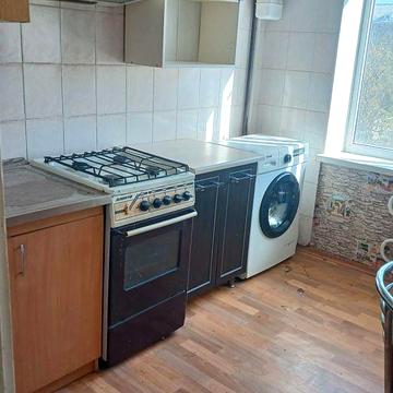 Здається 2 х кімнатна квартира Олександрівський район