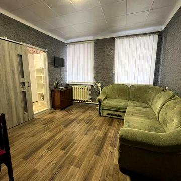 Оренда двокімнатної квартири в Центрі з індивідуальним опаленням