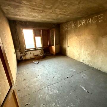 Продается трехкомнатная квартира!