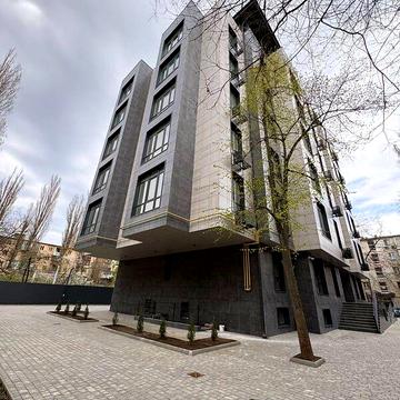 Продаж 1к Квартира Космонавтів вулиця ЖК Сокол