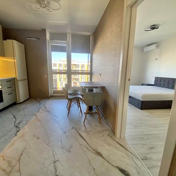 Предславинська вул., 42