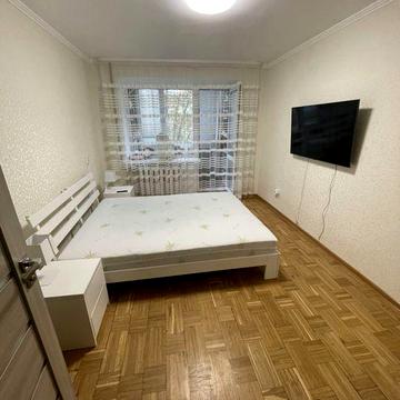 Оренда 2 к квартири вул. Замостянська