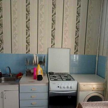 Дешево 2 кімнатна ізольвана квартира район метро