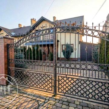 Продаж двоповерхового будинку котедж 11м2 з ремонтом