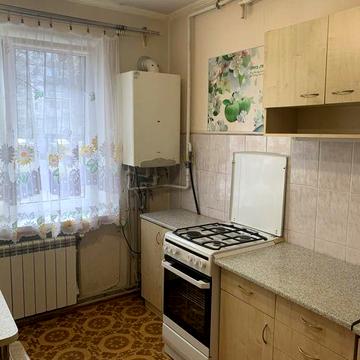 Продам 2 х кімнатну на Площі Польовій з автономним опаленням