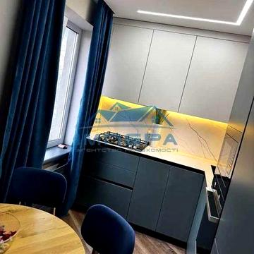 2 кімнатна квартира в Центрі