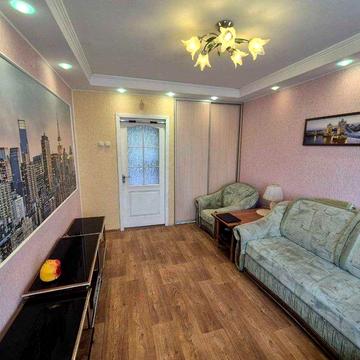 площа Перемоги 3 кімнатна квартира