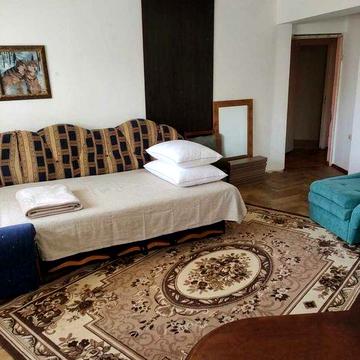 Оренда, 1-кім. квартири. Зелена-Братуня-бл. Центр