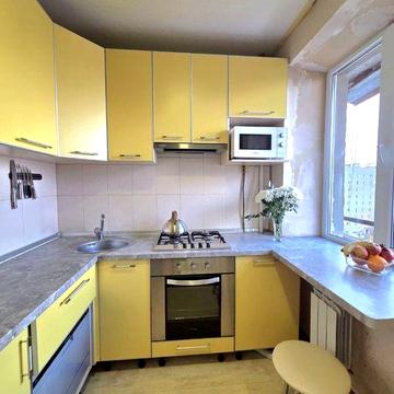 Продам 2 к.кв. метро Вокзальная, рядом с центром