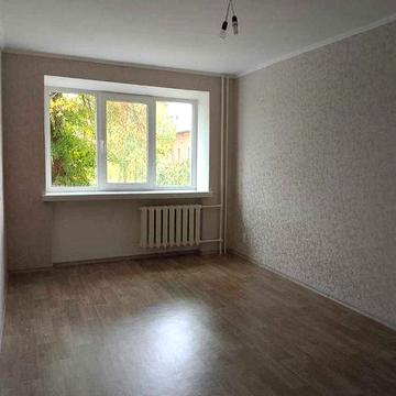 Продаж 2 кімнатної квартири 2/5 пов Ремонт зуп. Київська Площа (Зигіна) 1 хв №18528