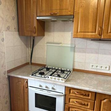 Мінський масив. Дмитра Павличка(Рокосовського) 3, однокімнатна квартира.