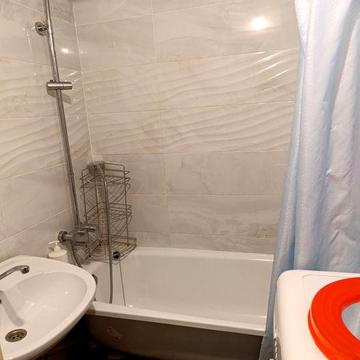 Армянська 9, євродвушка, Ст.м - 5 хвилин,.