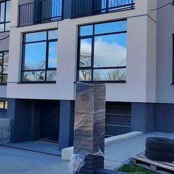 Будинок - таунхаус в с. Загвіздя