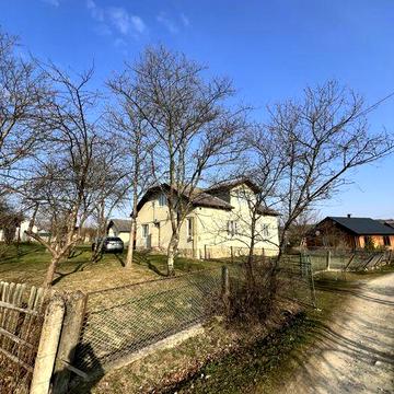 Продаю будинок, особняк, з земельною ділянкою в м. Болехів, Івано-Франківська обл.