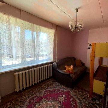 Продаж 2 кімнатної квартири на площі Артема під ремонт, вул. Тесленко