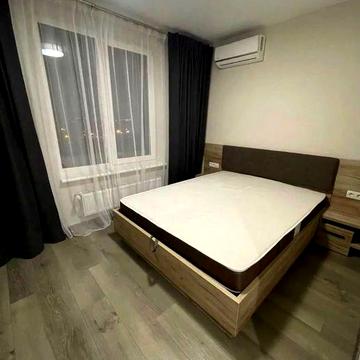 Сдам 2х комн квартиру м. Гагарина ЖК Левада