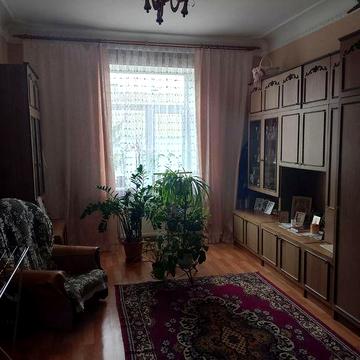 Продам 3-х кімнатну квартиру в місті Узин.