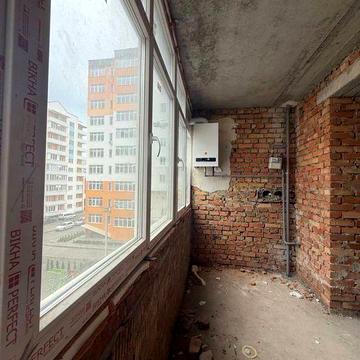 Продам 1-кімнатну квартиру в центрі