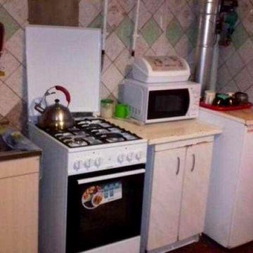 Продам 2х кімнатну квартиру 2/5.