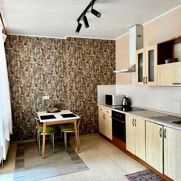 Лобановського 6в, Соломянка, оренда просторої 1к квартири