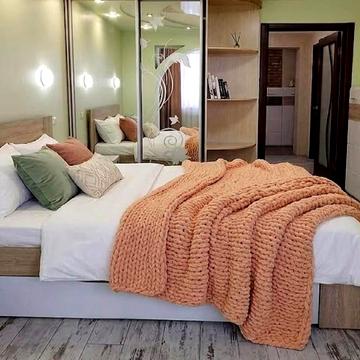 Просторные видовые апартаменты в центре Днепра с лоджией и видом на Набережную