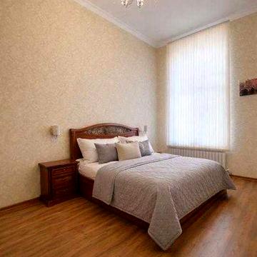 2-кімнатна квартира З РЕМОНТОМ на Грецькій/Юрія Олеші