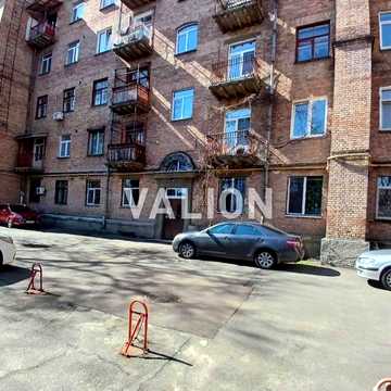Без % Продаж 2К квартири на Печерську по вул. Генерала Алмазова, будинок 1 , метро Печерська