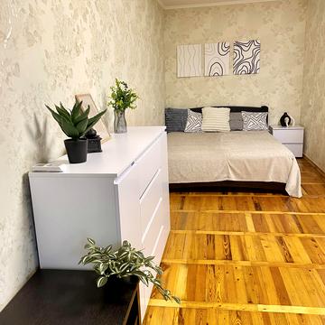 Надії Алексєєнко вул. (Чичеріна), 108