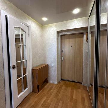 Велика однокімнатна