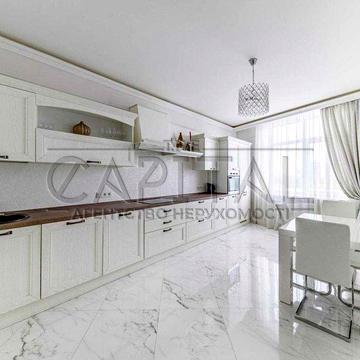 Оренда трьохкімнатної квартири на бульварі Лесі Українки