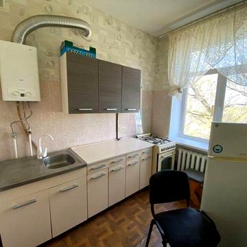 Аренда 2х к.кв Потемкинская 12,4/4 7000грн