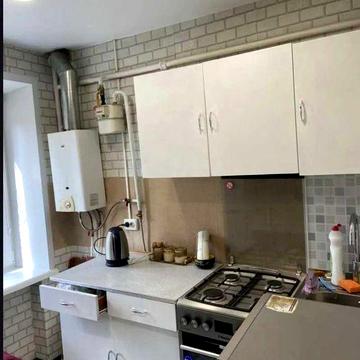 Продаж 1к квартири Центр проспект Поля Сертификат