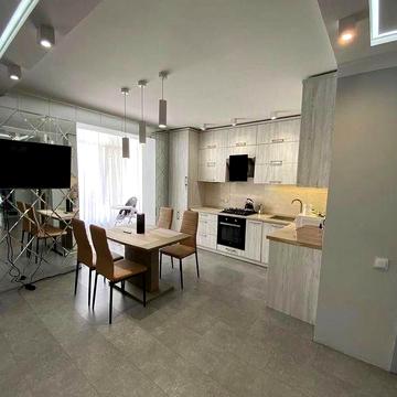 Оренда 3 км квартири в самому центрі міста