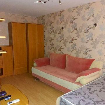 Сдам двухкомнатную  квартиру на Таврическом