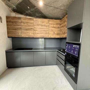 Пентхаус з ремонтом 90%! Тераса! Газ!