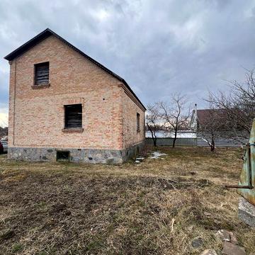 Продам будинок з землею 16соток,5хв від  Білоі Церкви