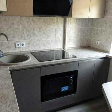 Сучасна 2-к квартира, пр. Центральний (р-н площі Захисників України)