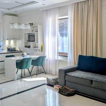 Продається новий будинок з ремонтом!